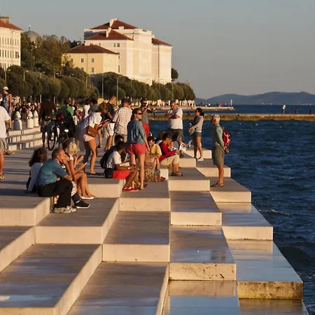 Apartman In With Terrace, Air Conditioning, Wi-fi Vrsi